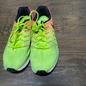 Pink/Green Worn Nike 💕💚